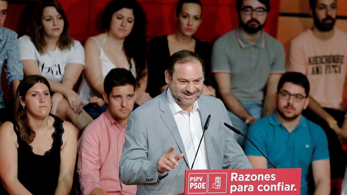 El secretario de Organizaci&oacute;n del PSOE y ministro de Fomento, Jos&eacute; Luis &Aacute;balos