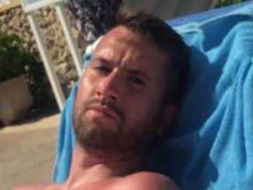 Steven Tartt británico que salvó dos niños en Menorca Steven Tartt británico que salvó dos niños en Menorca