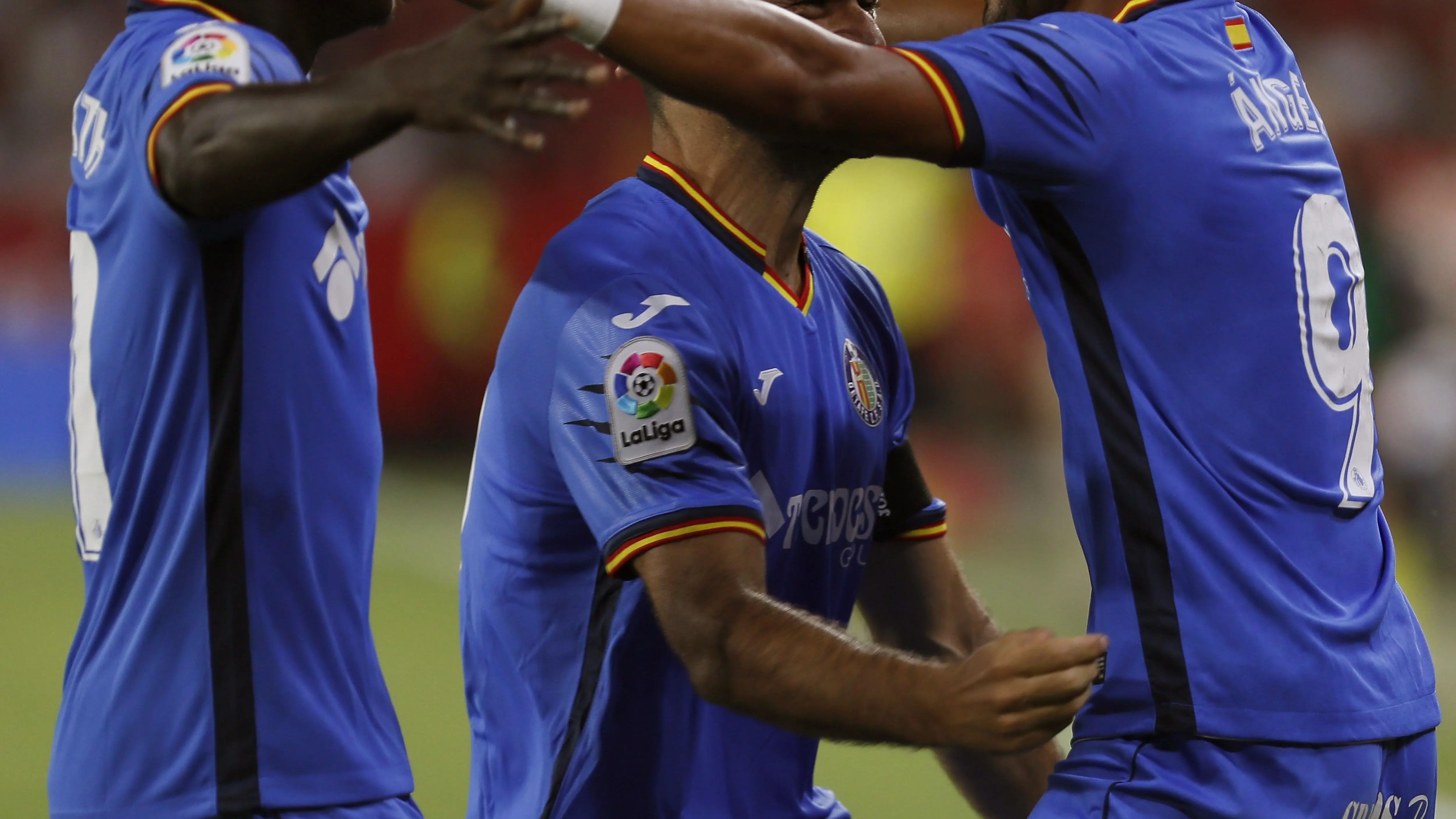 Los jugadores del Getafe celebran uno de los goles de Ángel Rodríguez contra el Sevilla