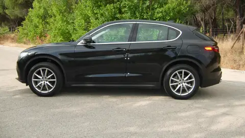 Alfa Romeo Stelvio 2.2 Diésel Q4 Alfa Romeo Stelvio 2.2 Diésel Q4