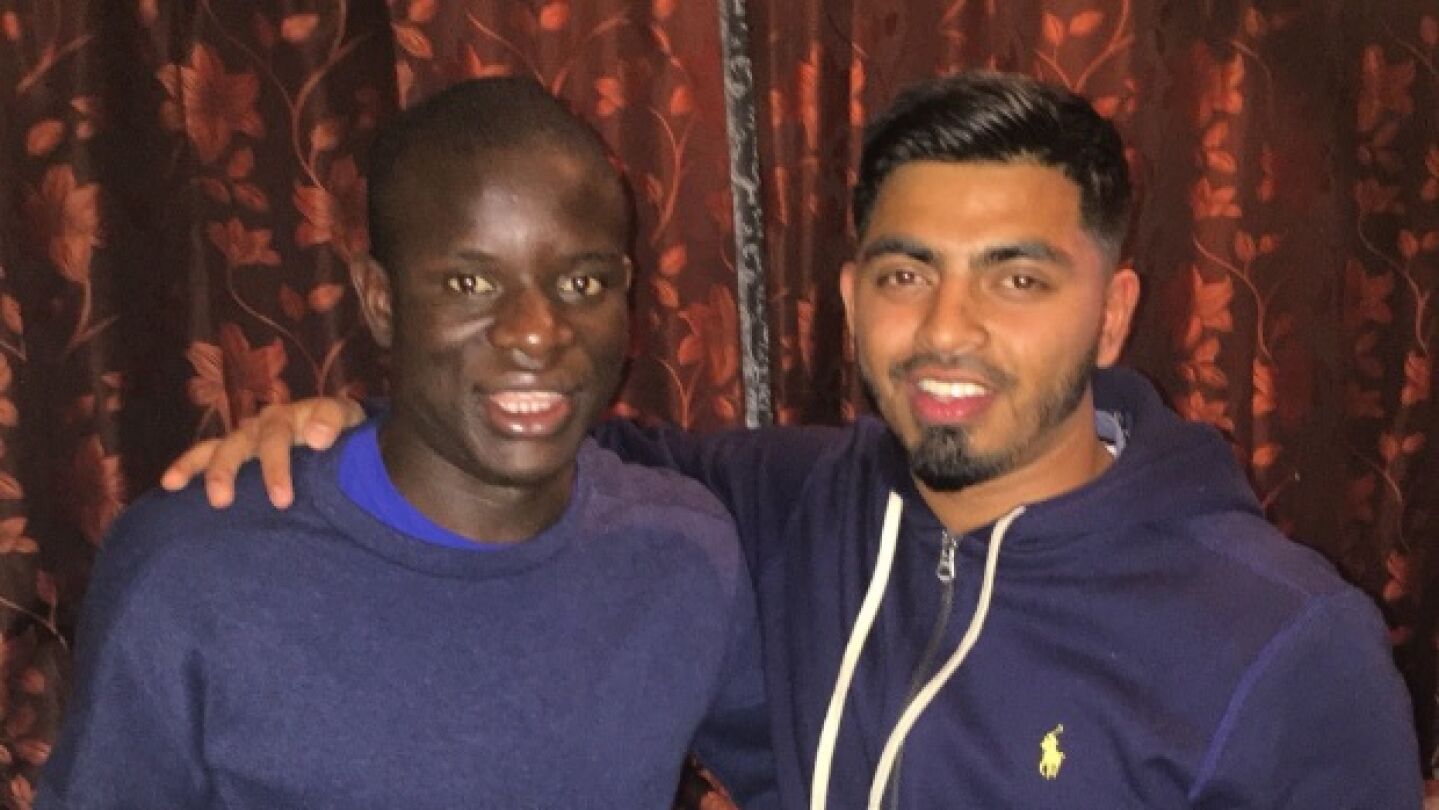 Kant&eacute; con sus 'nuevos' amigos
