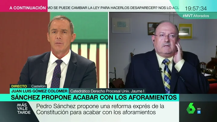 Juan Luis Colomer: "Aunque se suprimiera el aforamiento, seguiría existiendo inmunidad parlamentaria" Juan Luis Colomer: "Aunque se suprimiera el aforamiento, seguiría existiendo inmunidad parlamentaria"
