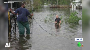 El periodista Anderson Cooper durante una transmisión para la CDN