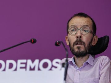 Pablo Echenique en rueda de prensa Pablo Echenique en rueda de prensa