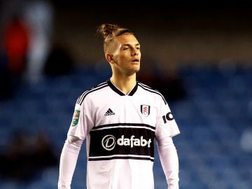 Elliott, con el Fulham Elliott, con el Fulham