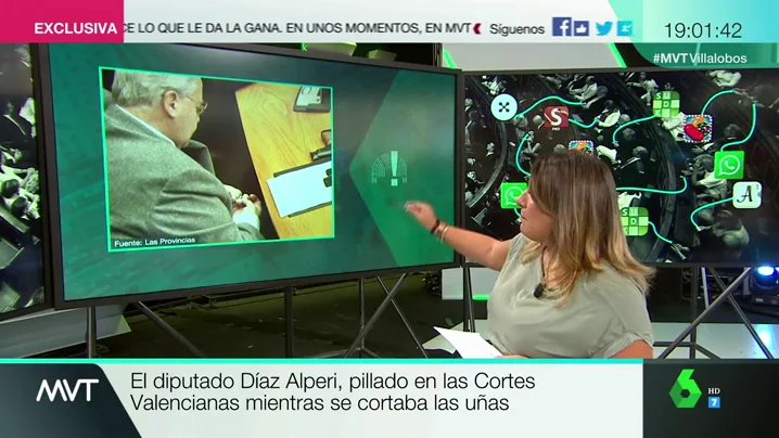 Cortándose las uñas, jugando al Apalabrados, viendo un partido de tesis... repasamos las mejores pilladas a los políticos durante los plenos