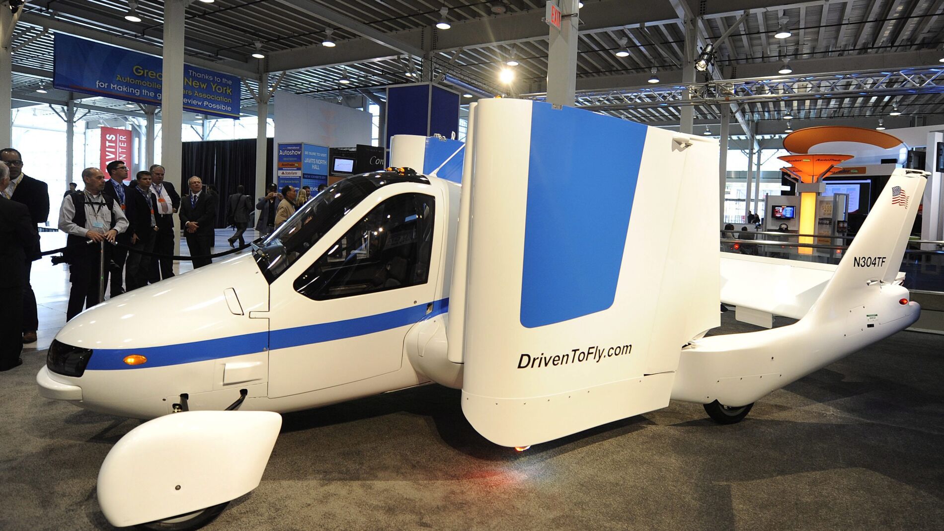 El primer coche volador sale a la venta