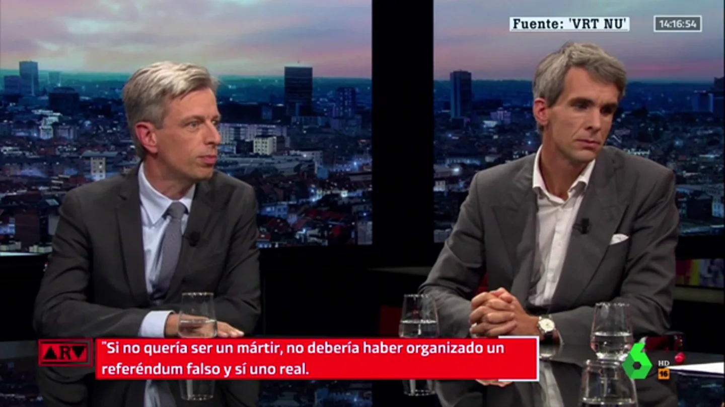 El 'dardo' directo de un periodista belga a Puigdemont El 'dardo' directo de un periodista belga a Puigdemont