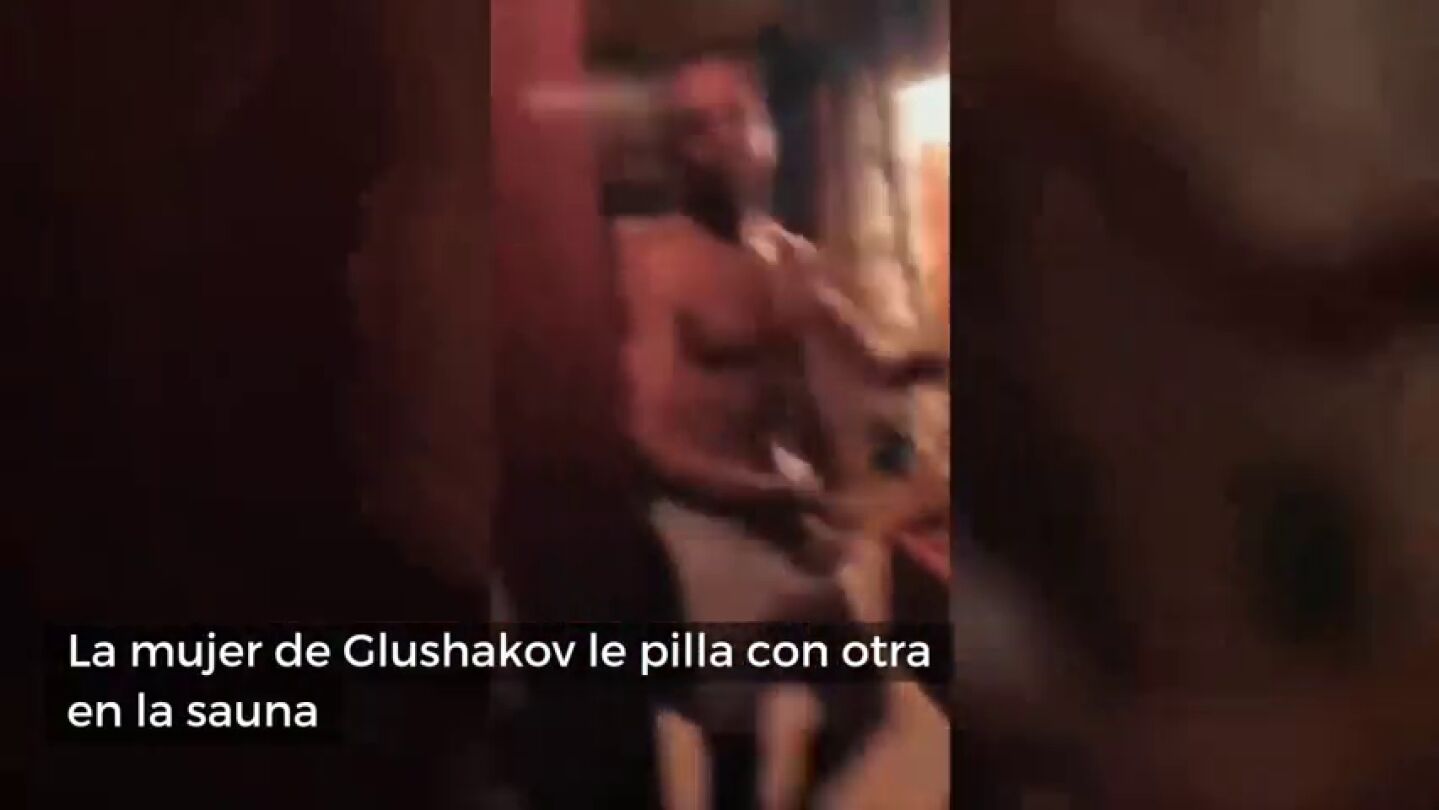 La mujer de Glushakov le pilla con otra: "&iexcl;Aqu&iacute; est&aacute; su prostituta!"