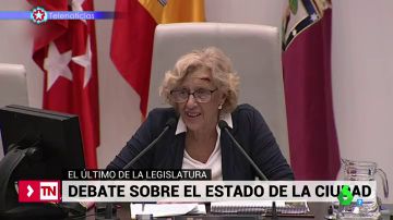 Manuela Carmena en un debate en el Ayuntamiento de Madrid