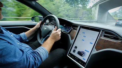 Tesla Model S Suiza