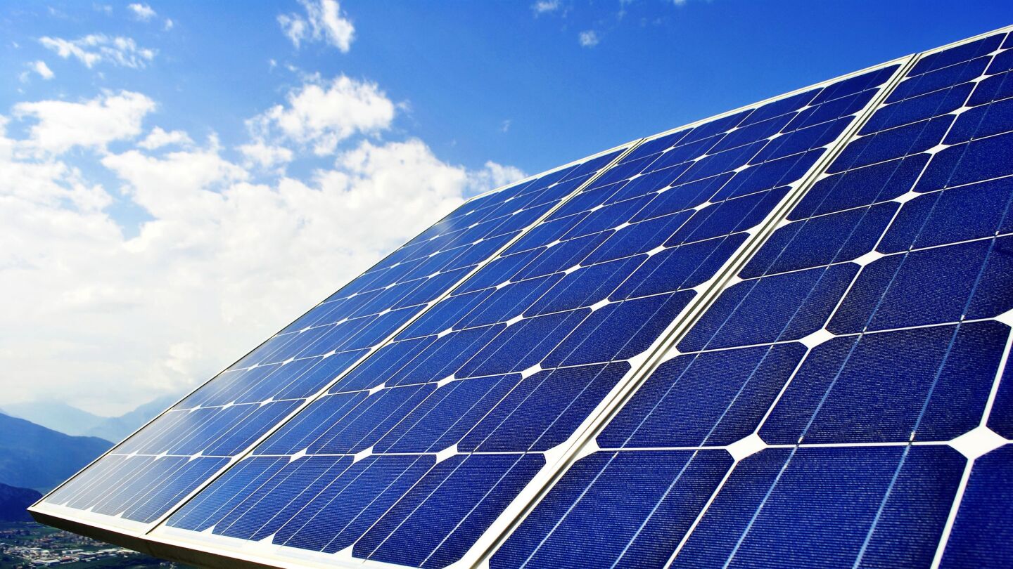 Imagen de archivo de placas solares