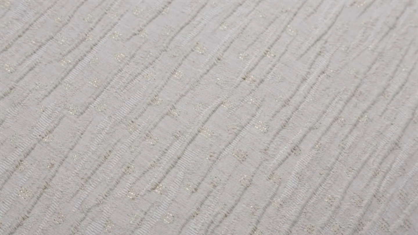 Colchas hechas con plásticos basura del mar Colchas hechas con plásticos basura del mar