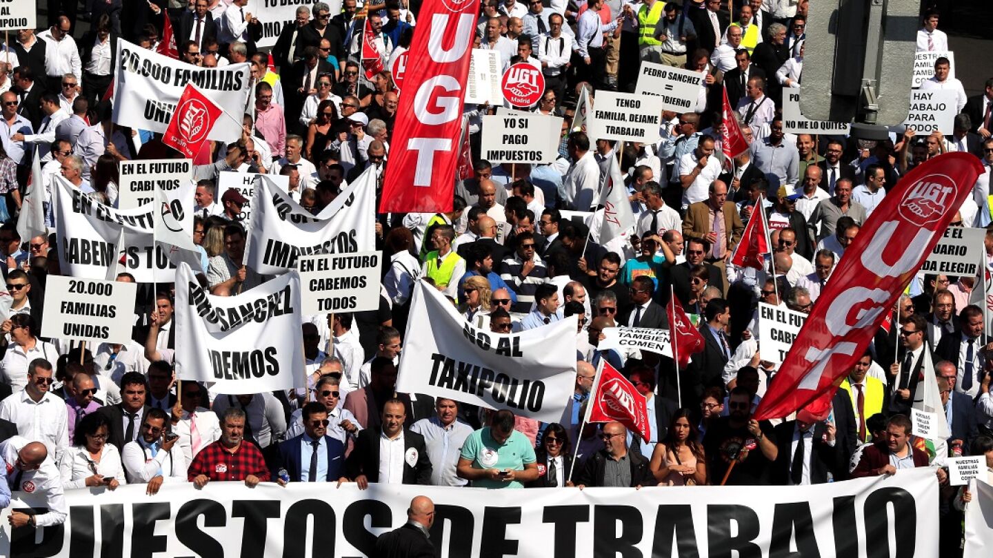 Manifestaci&oacute;n de conductores de veh&iacute;culos de alquiler con conductor (Archivo)