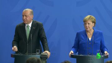 Merkel y Erdogan durante su encuentro en Berlín