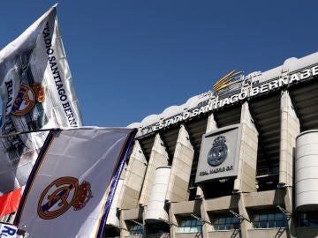 El Santiago Bernabéu, preparado antes del derbi contra el Atlético de Madrid El Santiago Bernabéu, preparado antes del derbi contra el Atlético de Madrid