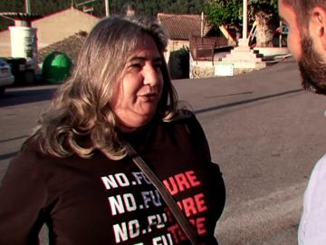 Una vecina de Oia Una vecina de Oia