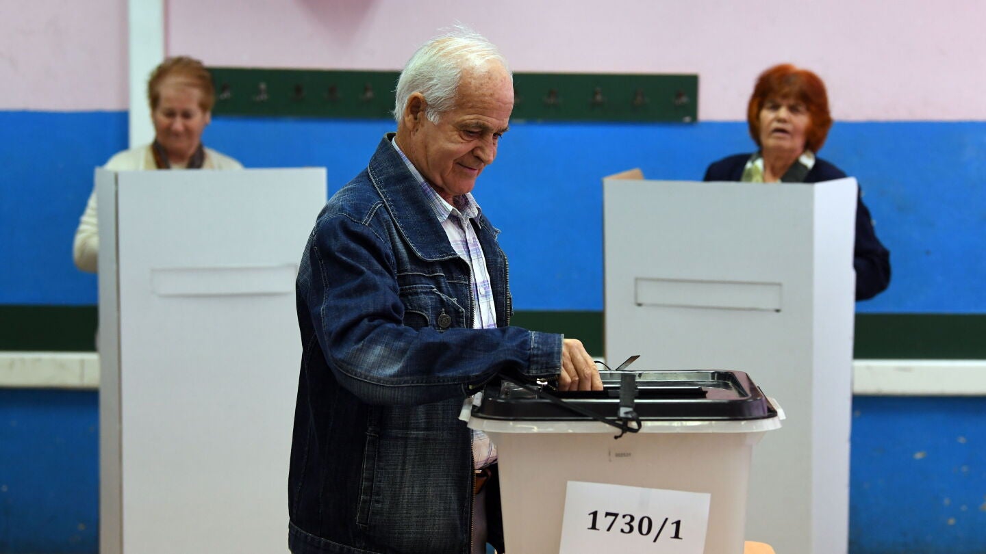 Fracasa el refer&eacute;ndum en Macedonia por falta de participaci&oacute;n