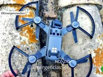 Imagen del dron que se ha estrellado contra la catedral de Sevilla Imagen del dron que se ha estrellado contra la catedral de Sevilla