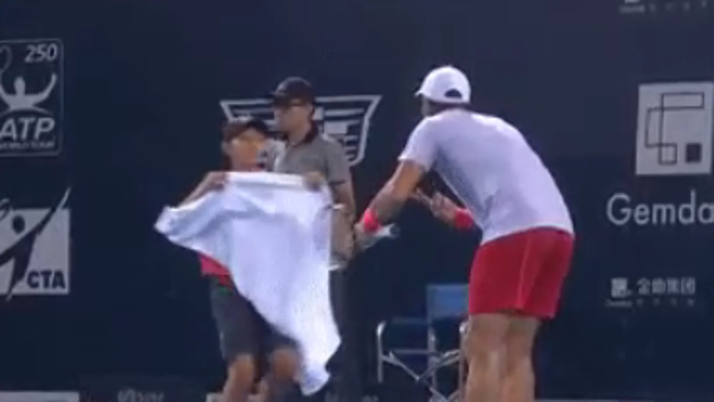 Fernando Verdasco abronca a un recogepelotas Fernando Verdasco abronca a un recogepelotas