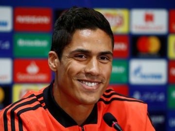Varane, durante una rueda de prensa Varane, durante una rueda de prensa