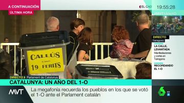 "Fuera Mossos fascistas", "políticos sois unos traidores": los mensajes que aparecen junto a las urnas en el Parlament catalán