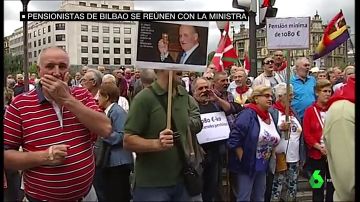 El descontento de los pensionistas ante el rechazo del Gobierno de poner una pensión mínima de 1.080 euros: "Vamos a seguir movilizándonos"