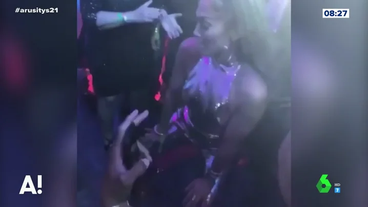 El espectacular twerking de Jennifer López en Las Vegas bajo la atenta mirada de su suegra 