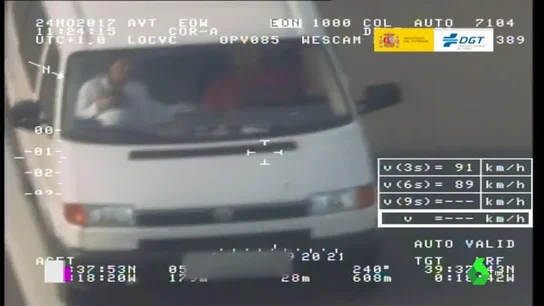 Con un bebé en la parte delantera de un coche: las imágenes de la campaña de la DGT sobre los sistemas de retención infantil Con un bebé en la parte delantera de un coche: las imágenes de la campaña de la DGT sobre los sistemas de retención infantil