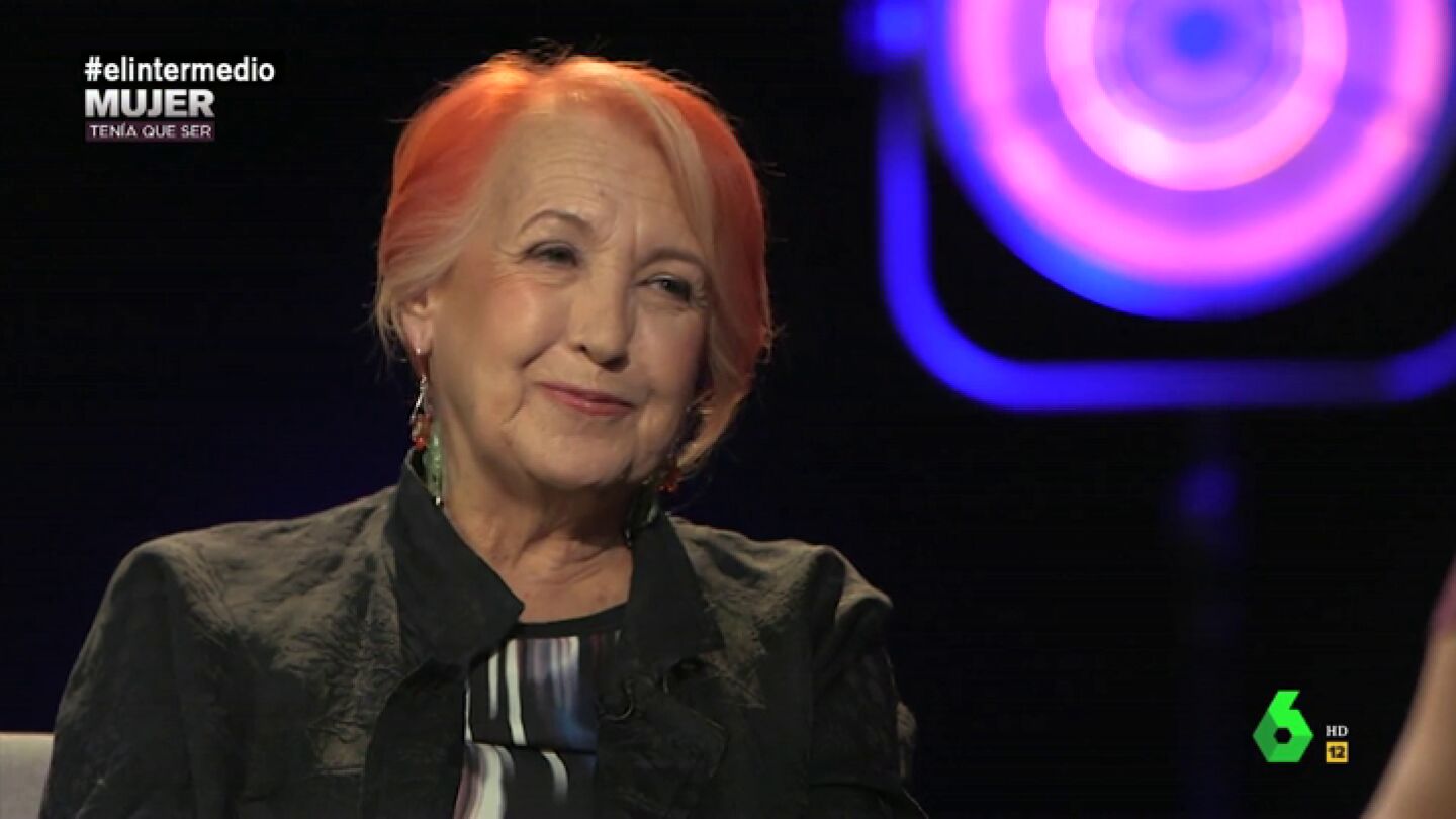 El consejo de Rosa Mar&iacute;a Calaf a las mujeres que estudian periodismo: "No va a ser f&aacute;cil, nunca lo ha sido, pero es una profesi&oacute;n necesaria y de servicio"