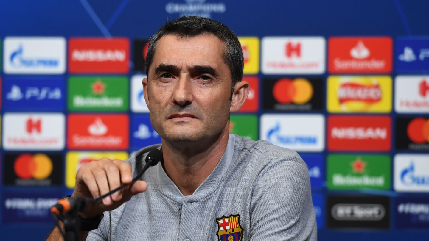 Ernesto Valverde, en rueda de prensa con el Barcelona
