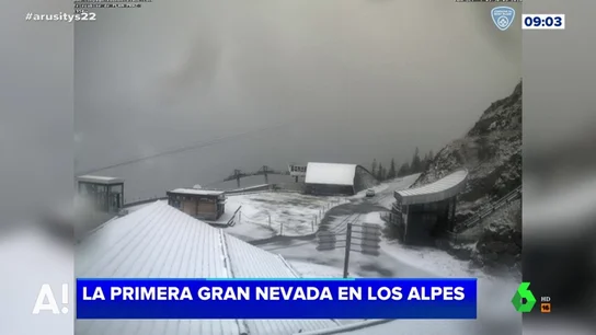 Las espectaculares imágenes de la primera gran nevada en los Alpes Las espectaculares imágenes de la primera gran nevada en los Alpes