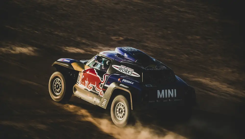 Carlos Sainz, Stéphane Peterhansel y Cyril Despres fichan por MINI para el Dakar 2019