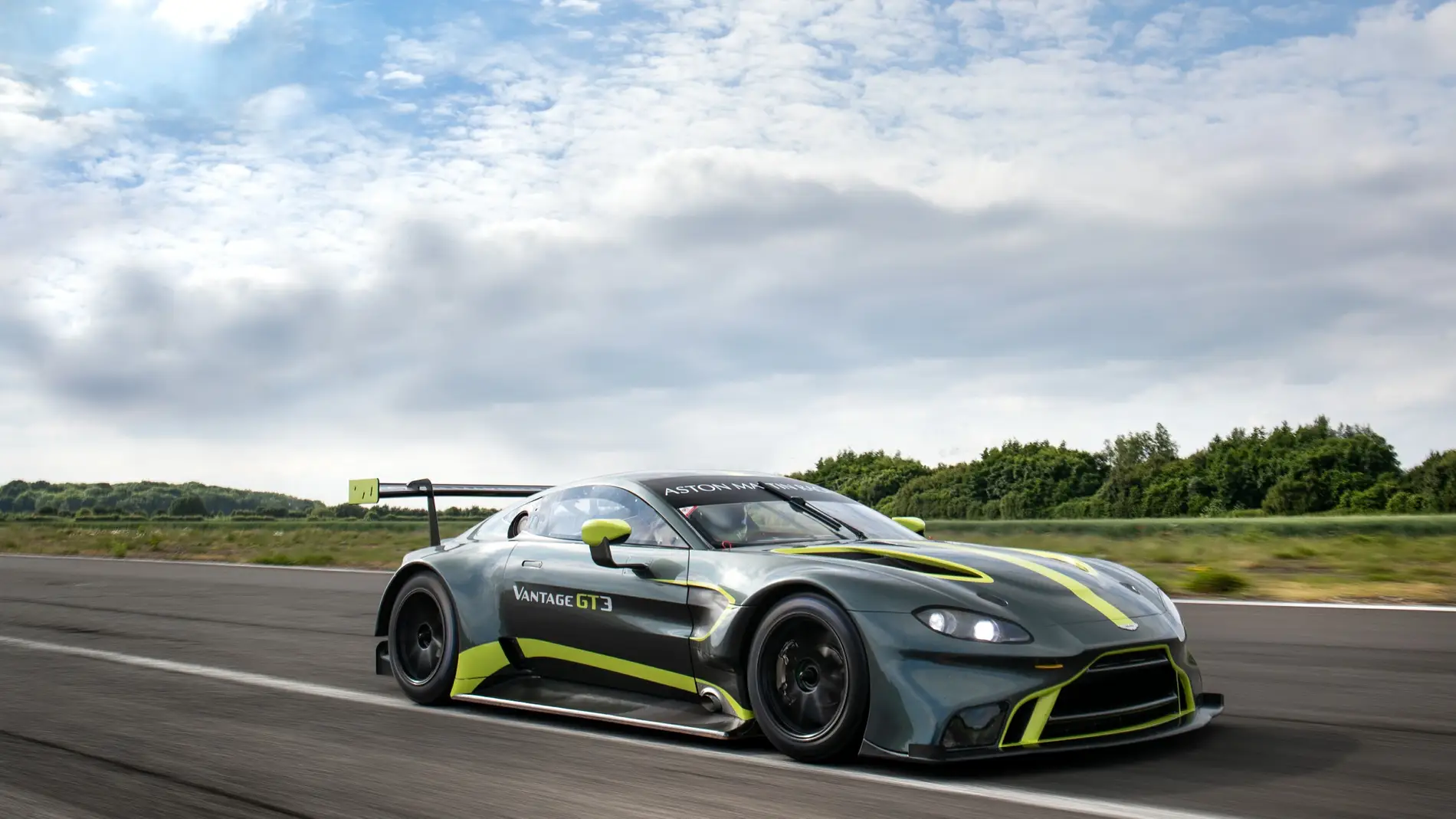 Aston Marting Racing 