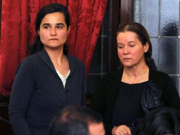 Montserrat González y su hija Triana Martínez Montserrat González y su hija Triana Martínez