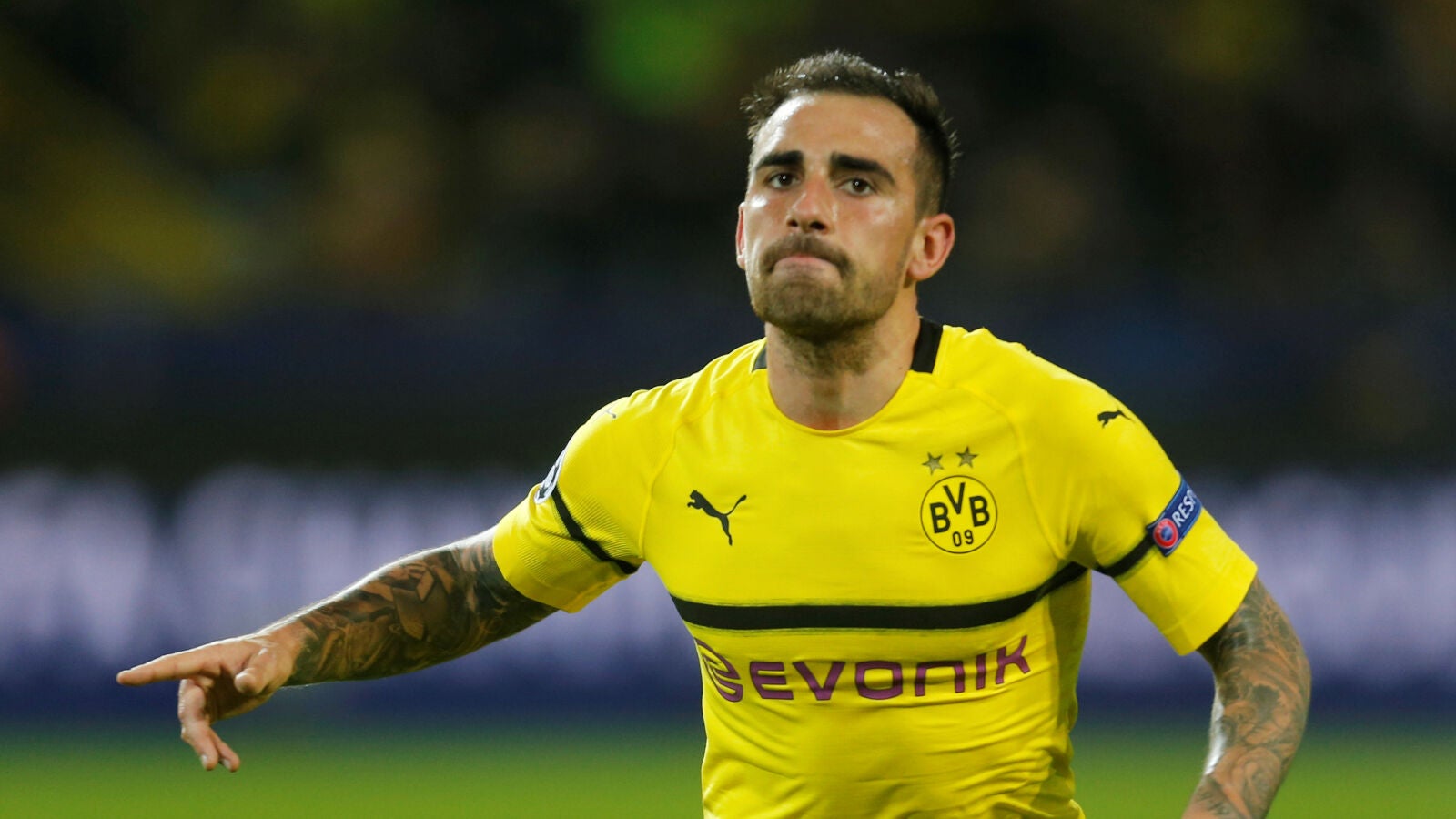 Paco Alc&aacute;cer celebra su gol con el Borussia Dortmund
