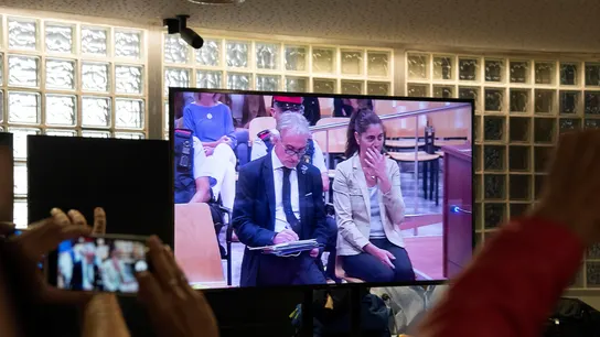 Los padres de Nadia en el primer día de juicio Los padres de Nadia en el primer día de juicio