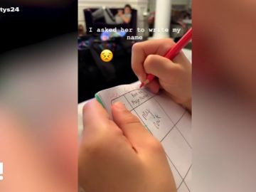 La inocencia de la hija de Cesc Fàbregas se hace viral al intentar escribir el nombre de su padre como suena