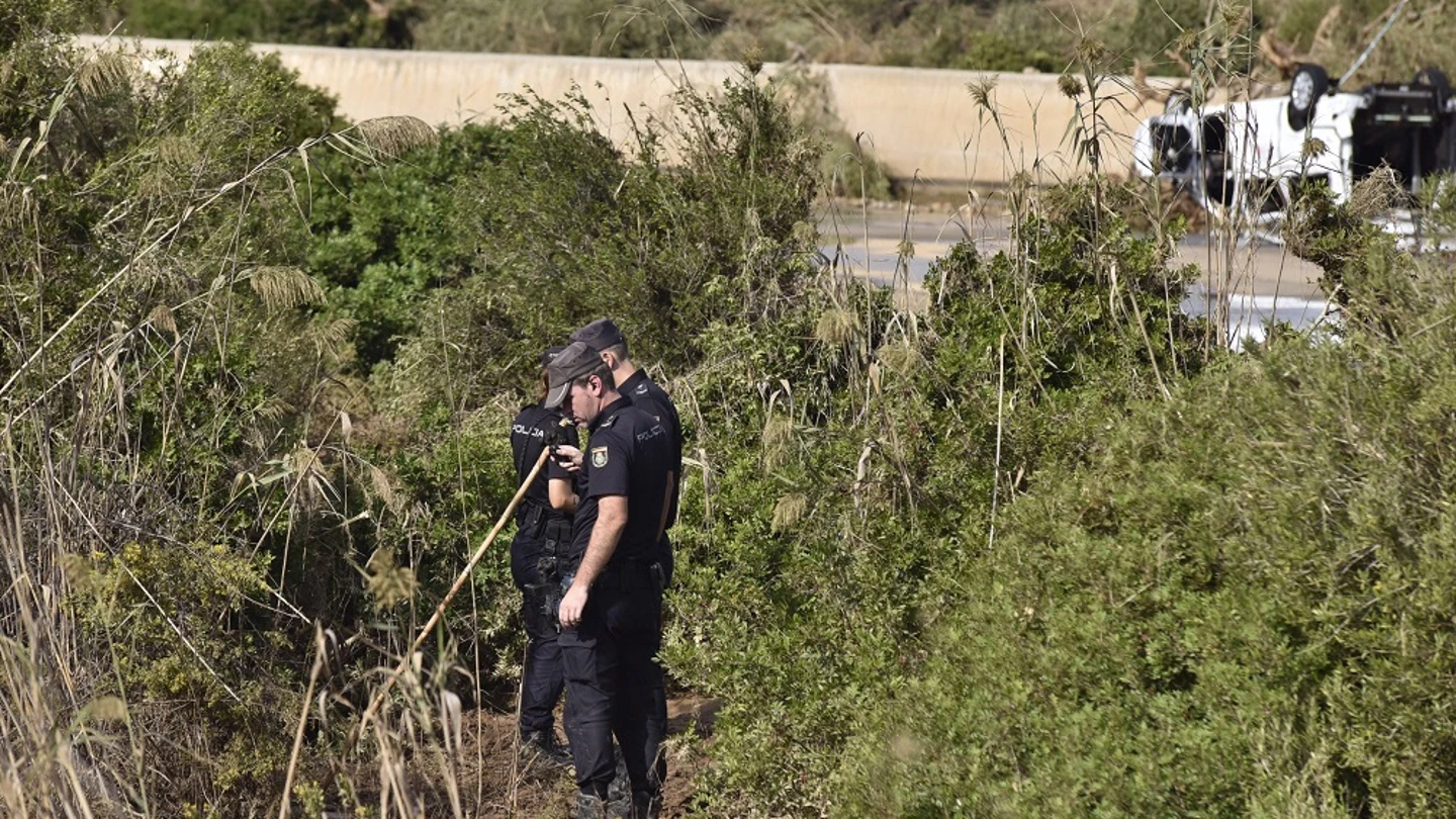Continúa la búsqueda en S' Illot , del niño desaparecido tras las inundaciones en Mallorca Continúa la búsqueda en S' Illot , del niño desaparecido tras las inundaciones en Mallorca