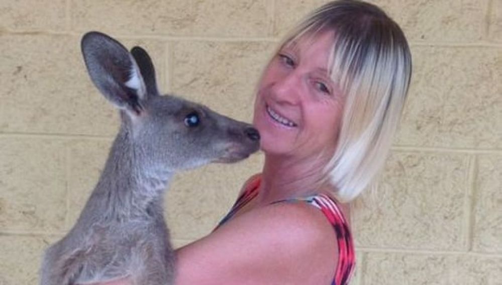 Linda Smith, la mujer atacada por un canguro en Australia