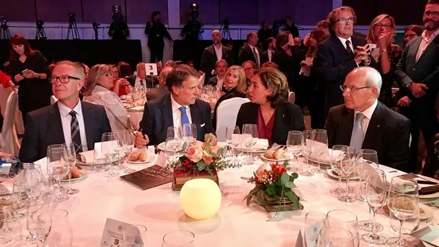 La mesa presidencial de la cena del Premio Planeta