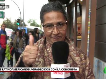 Los latinoamericanos, agradecidos con la conquista: "Ahora puedo comprar carne en el supermercado en vez de ir a cazar" Los latinoamericanos, agradecidos con la conquista: "Ahora puedo comprar carne en el supermercado en vez de ir a cazar"