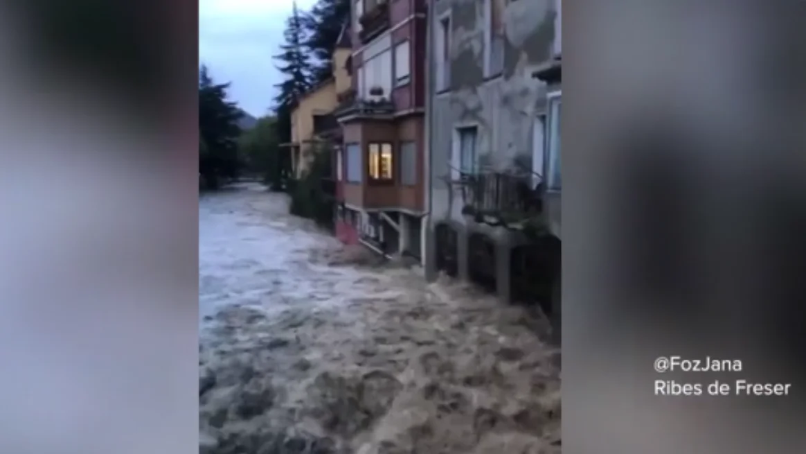 Rio desbordado en Ribes de Freser