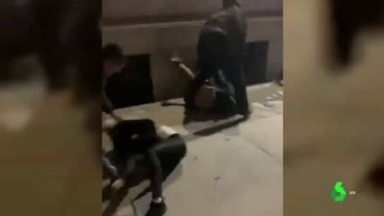 agresi&oacute;n de ultras a antifascistas en Nueva York