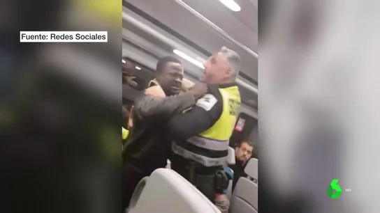 Agresión a un pasajero negro en un tren de Cercanías Agresión a un pasajero negro en un tren de Cercanías
