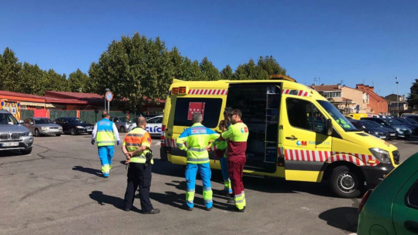 Una ambulancia en el lugar del suceso
