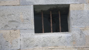 Ventana del Fuerte de San Cristóbal en Navarra