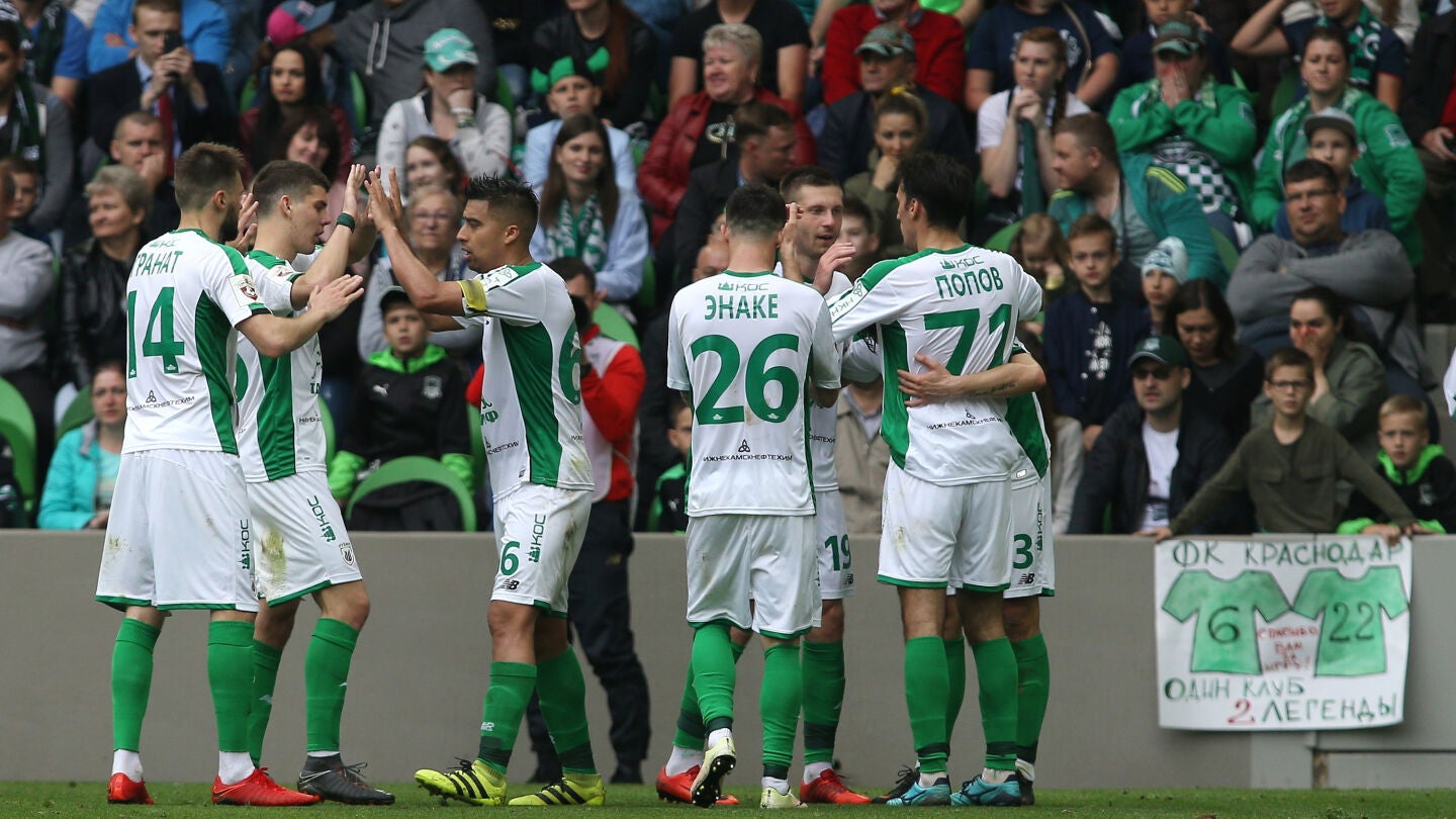 Los jugadores del Rubin Kazan celebran un gol en la Liga rusa
