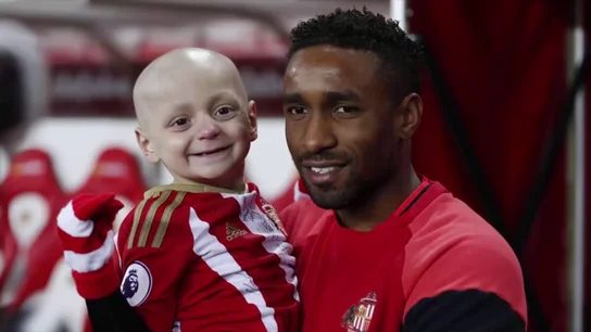 El tatuaje de Defoe en homenaje a Bradley Lowery El tatuaje de Defoe en homenaje a Bradley Lowery