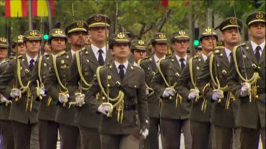 Defensa elimina los límites de altura para acceder a las Fuerzas Armadas Defensa baja cinco centímetros la altura mínima de las mujeres para acceder a las Fuerzas Armadas